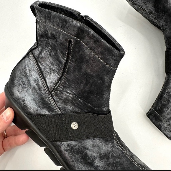 WOLKY Black Omni Leather Ankle Boot // 39 - Picture 3 of 7